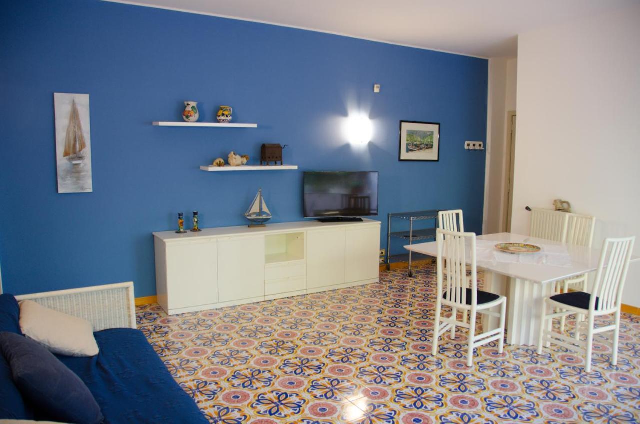 Sea Breeze Acitrezza Apartment Aci Castello Bagian luar foto